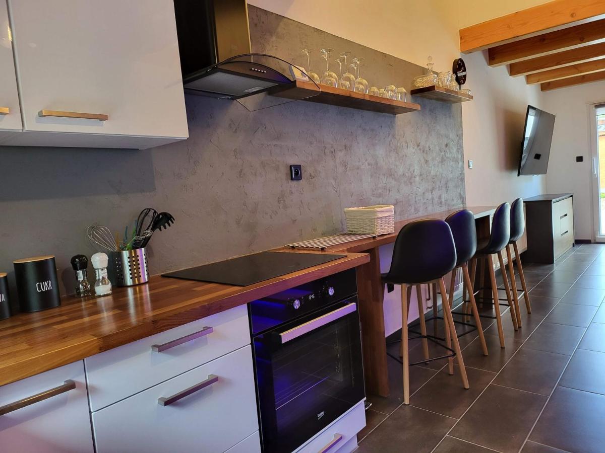 Privat Kras Villa Holstejn Exteriör bild